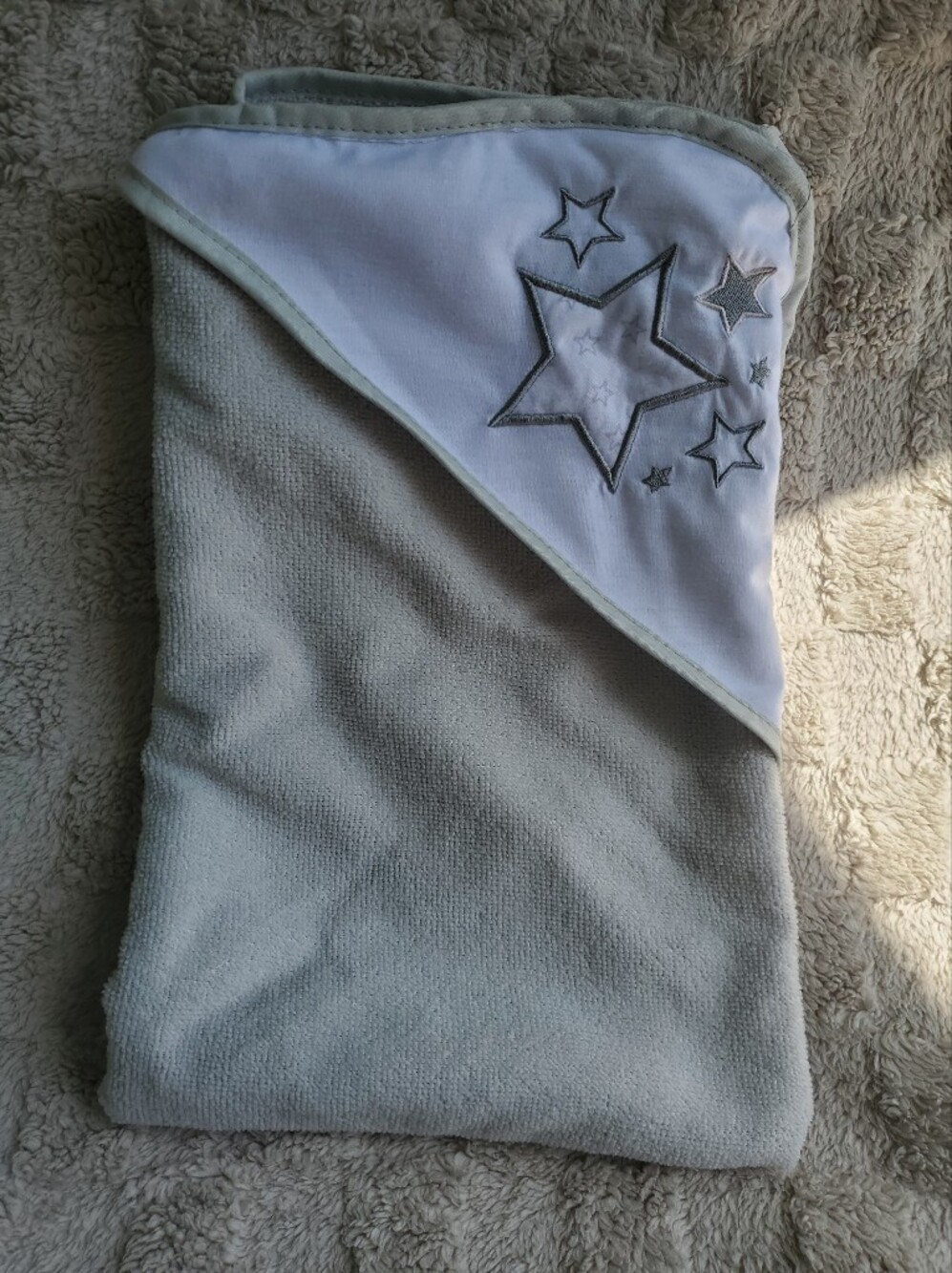 ✨Star Appliqué Baby Hooded Towel - Light Gray & White✨